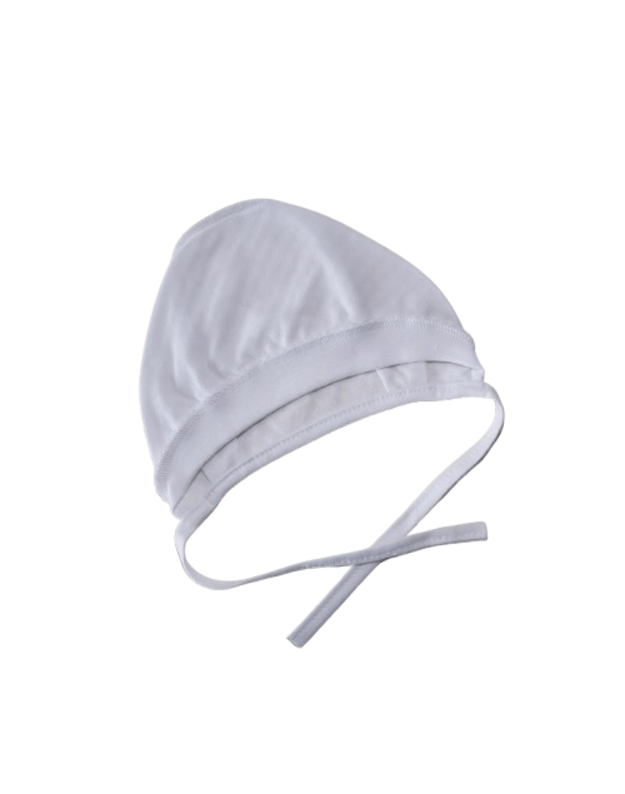 Kepurytė išvirkščiom siūlėm, balta. 38-52cm.